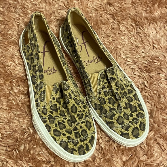 Blowfish Shoes - Leopard print blowfish Malibu shoes size 9